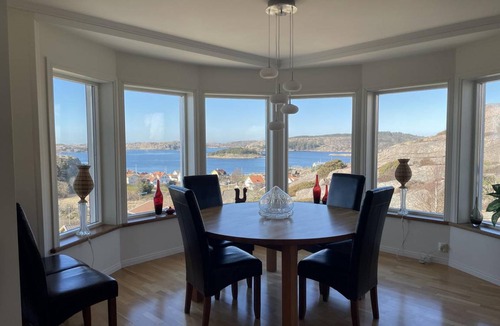 Fjallbacka Villa | 140 m² Villa ∙ 3 bedrooms ∙ 6 guests