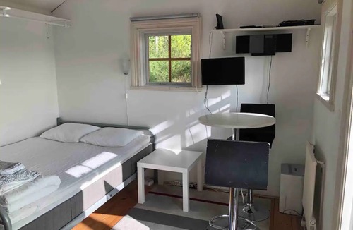 Huvudsta House | 15 m² House ∙ 1 bedroom ∙ 2 guests