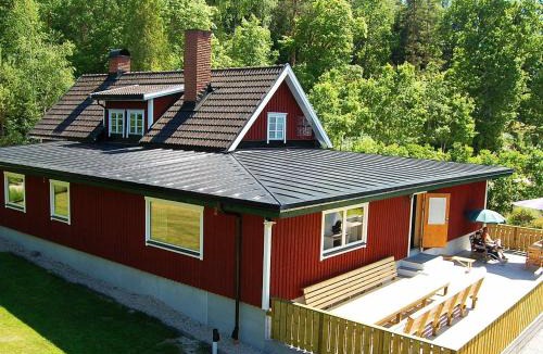Mellerud House | 17 person holiday home in MELLERUD-By Traum