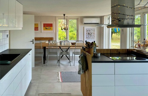 Eriksmala House | 1848 farm with annex in Swedish forest