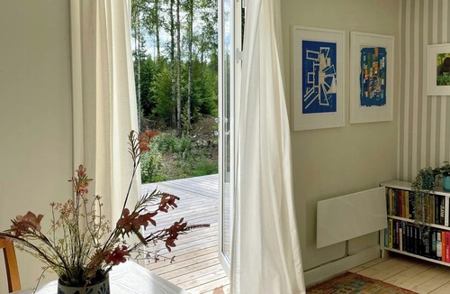Eriksmala House | 1848 farm with annex in Swedish forest