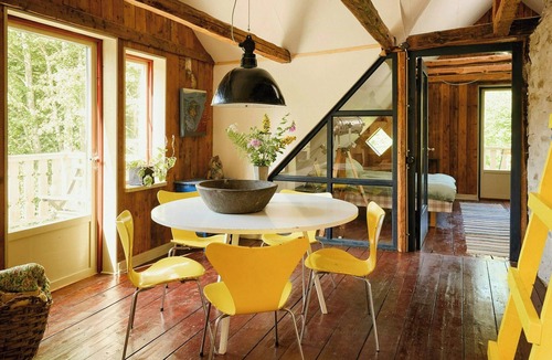 Lonsboda Apartment | 1899 loft in creative Gylsboda