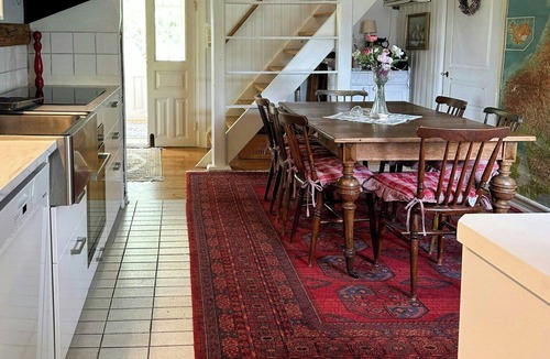 Soderakra House | 18th century house with glass porch in Småland