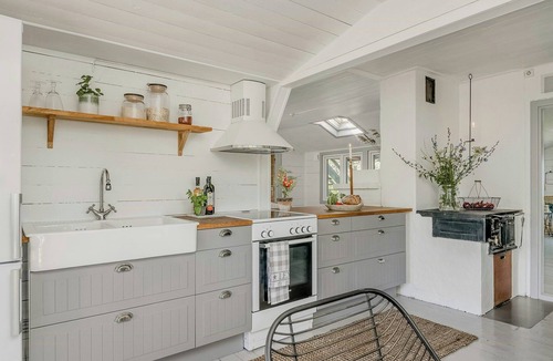 Visby House | 1930s house with roof terrace near Visby
