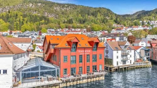 Sandviken Apartment | 1BR Couples apartment with ocean neighbour - SB9-101