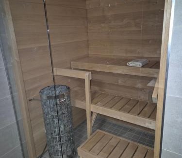 Vantaa Apartment | 1st floor, 33m2 1-bedroom app, sauna, close to the shop, airport and train station