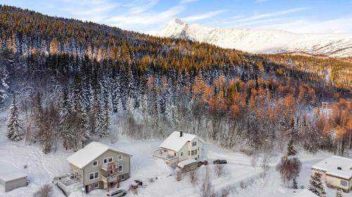 Lyngen Apartment | 1st floor, Lyngen Alps, sauna included