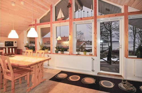 Sjotorp House | 2 bedroom accommodation in Sjötorp