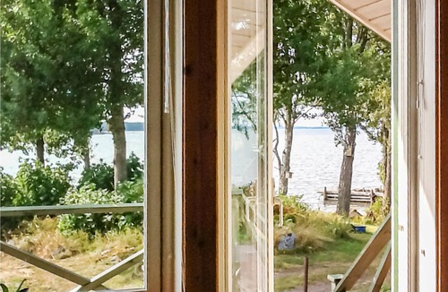 Sjotorp House | 2 bedroom accommodation in Sjötorp