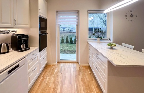 Fylsta House | 2 bedroom amazing home in Kumla