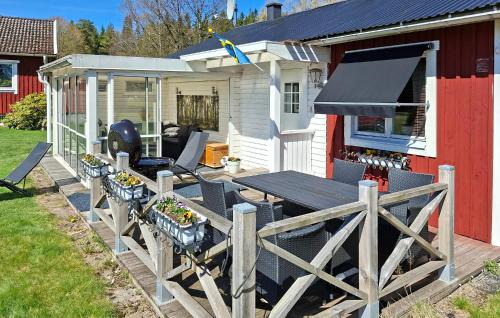 Sjotofta House | 2 Bedroom Awesome Home In Sjötofta