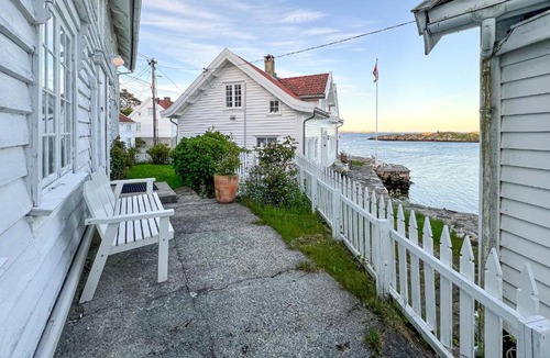 Farsund House | 2 Bedroom Awesome Home In Farsund