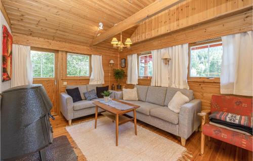 Gloppen House | 2 Bedroom Awesome Home In Sandane