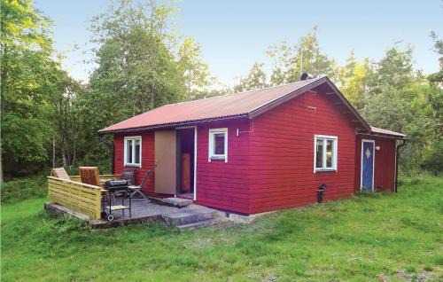 Tvetaryd House | 2 Bedroom Awesome Home In Bräkne Hoby