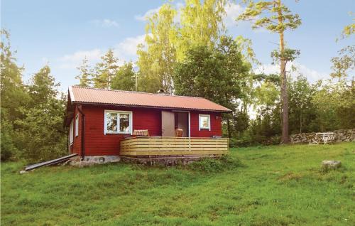 Tvetaryd House | 2 Bedroom Awesome Home In Bräkne Hoby