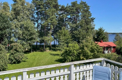 Vaxjo Municipality House | 2 bedroom awesome home in Växjö