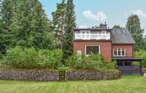 Vaxjo House | 2 Bedroom Awesome Home In Växjö