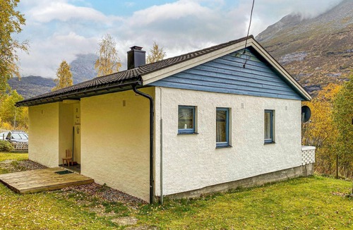 Gloppen House | 2 bedroom awesome home in Byrkjelo