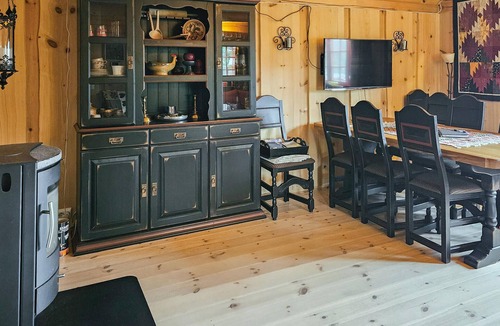 Skjaak House | 2 bedroom awesome home in Nordberg