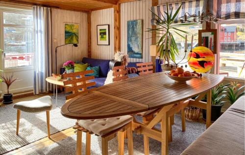 Averoy Municipality House | 2 Bedroom Beautiful Home In Averøy