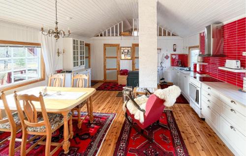 Indre Nærøy House | 2 Bedroom Beautiful Home In Indre Nerøy
