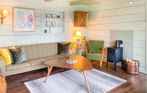 Alesund House | 2 Bedroom Cozy Home In Ålesund