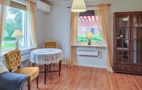 Falkoping House | 2 Bedroom Cozy Home In Falköping