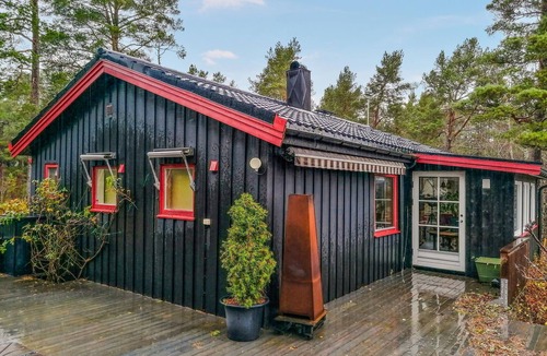 Gjemnes Municipality House | 2 bedroom gorgeous home in øydegard