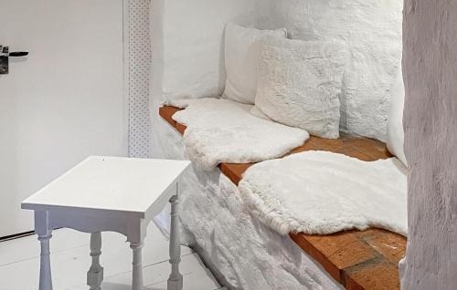 Hamneda House | 2 Bedroom Gorgeous Home In Hamneda