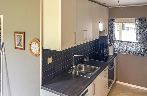 Nesset Apartment | 2 bedroom lovely apartment in Eresfjord