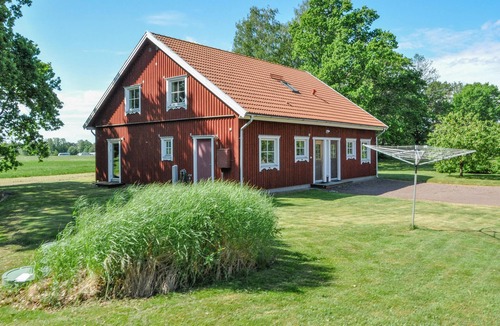 Kristinehamn House | 2 bedroom lovely home in Kristinehamn