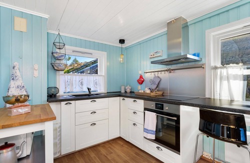 Tælavag House | 2 bedroom lovely home in Telavåg