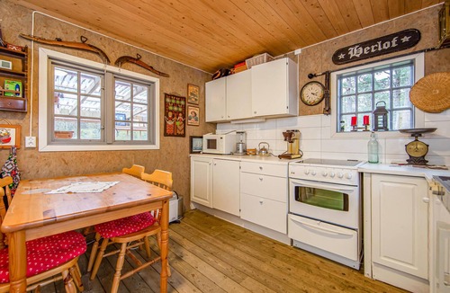 Gjemnes Municipality House | 2 bedroom lovely home in øydegard