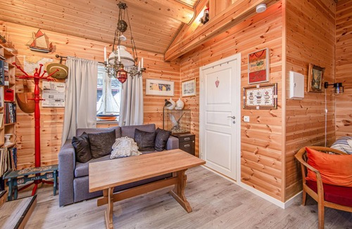 Gjemnes Municipality House | 2 bedroom lovely home in øydegard