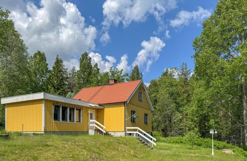 Lonneberga House | 2 bedroom nice home in Lönneberga