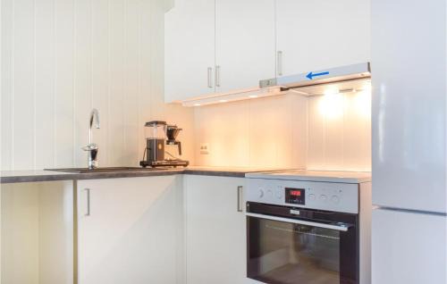Sogne Apartment | 2 Bedroom Stunning Apartment In Søgne