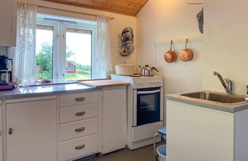 Torheim House | 2 bedroom stunning home in Davik