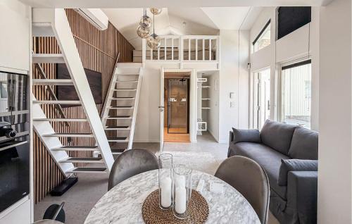 Molndal House | 2 Bedroom Stunning Home In Mölndal