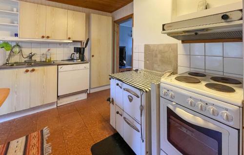 Varnamo House | 2 Bedroom Stunning Home In Värnamo