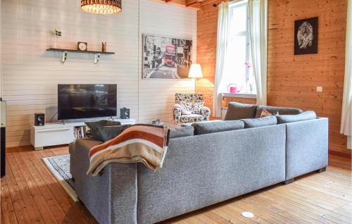 Asarum House | 2 Bedroom Stunning Home In Asarum
