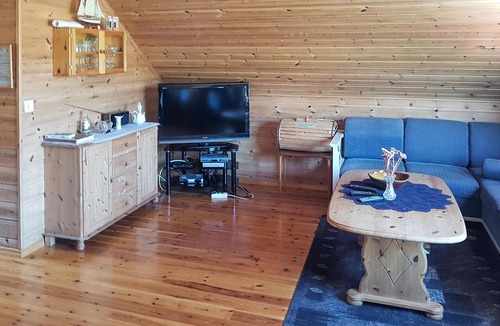 Lykling House | 2 bedroom stunning home in Finnås