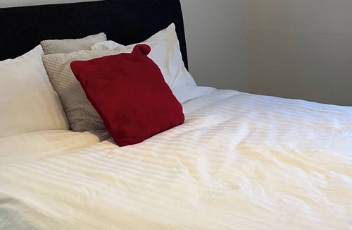 Hameenkyla Apartment | 2 bedrooms flat at train station
