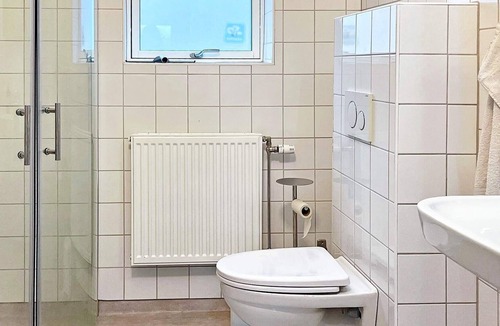 Holo House | 2 person holiday home in HÖLÖ