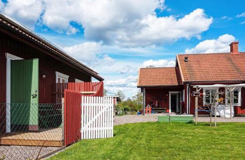 Rimforsa House | 2 person holiday home in RIMFORSA
