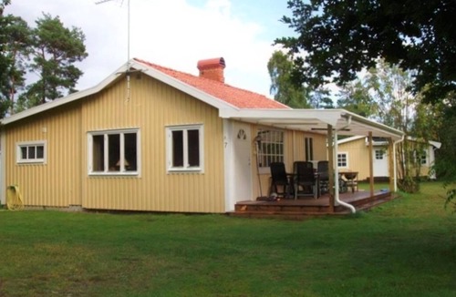 Hallevik House | 2 very cozy holiday homes!