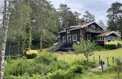Lilla Edet O House | 250 m² House ∙ 8 bedrooms ∙ 12 guests