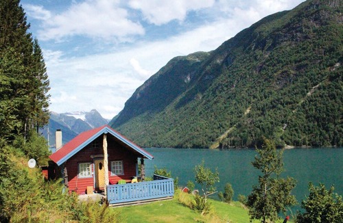 Sogndal House | 3 bedroom accommodation in Fjærland