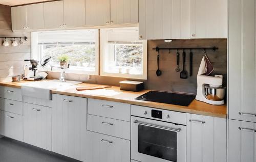 Hardangerfjord House | 3 Bedroom Awesome Home In Strandebarm