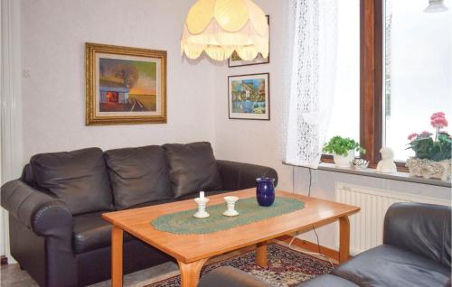 Almhult House | 3 Bedroom Awesome Home In Älmhult