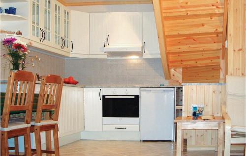 Hatlestrand House | 3 Bedroom Awesome Home In Hatlestrand